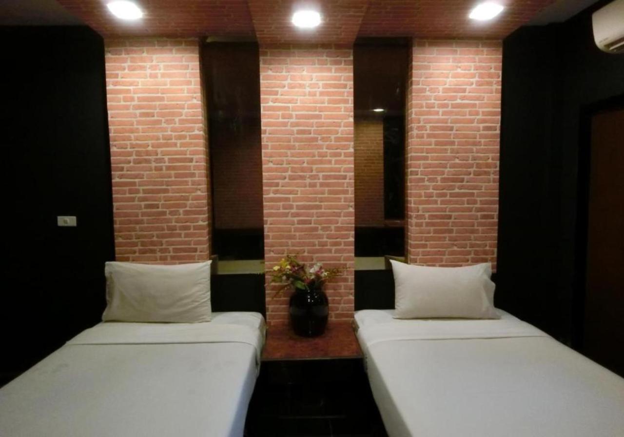 Newyork Suite Hotel Ban Ko  Экстерьер фото