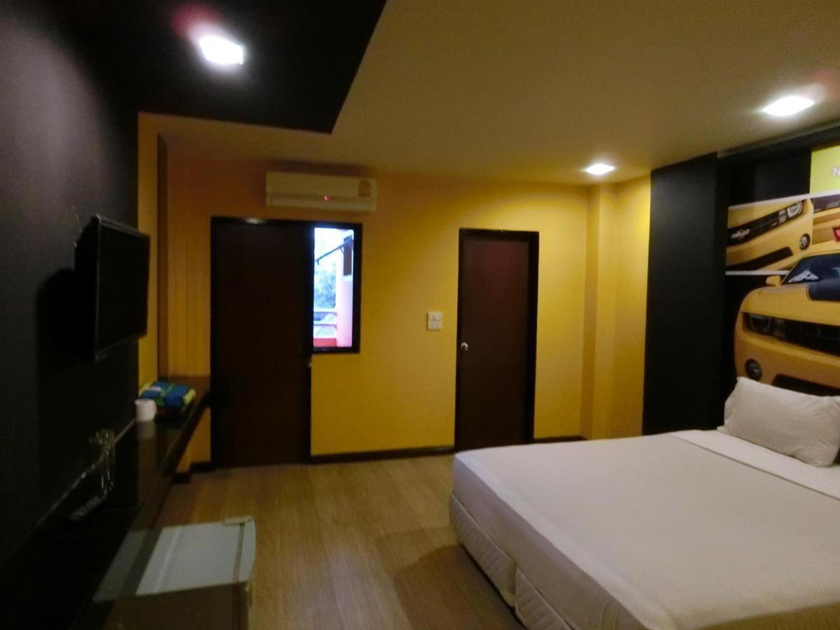 Newyork Suite Hotel Ban Ko  Экстерьер фото